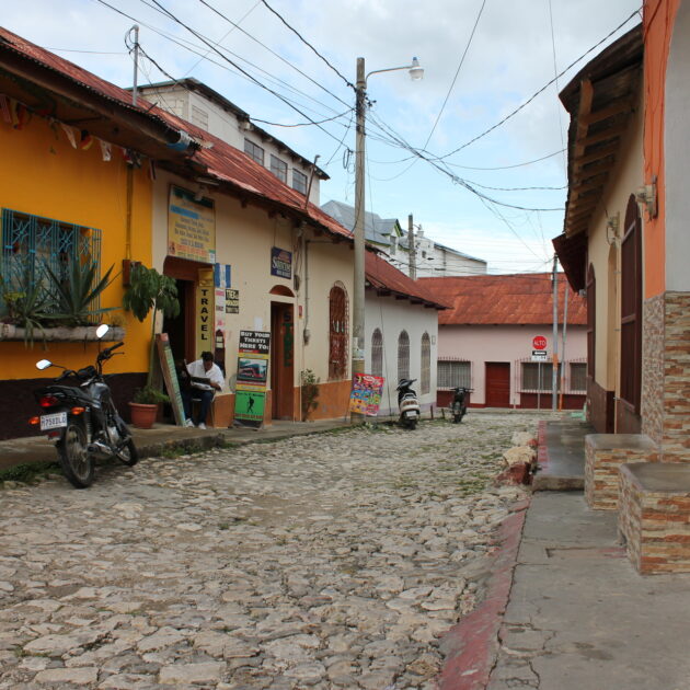 Флорес