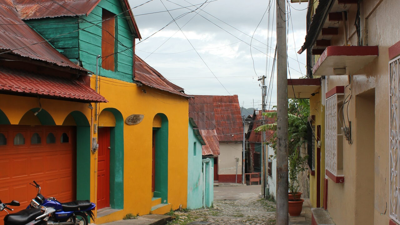 Флорес