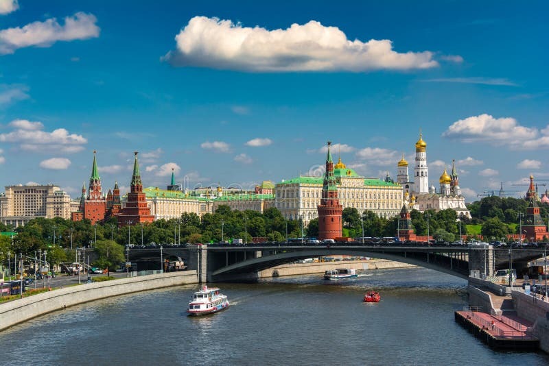 Новодолинский