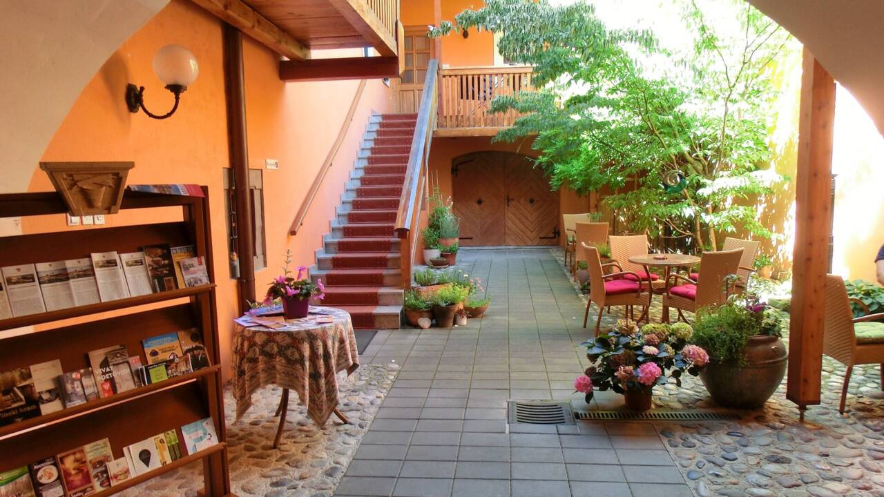 Дестрник