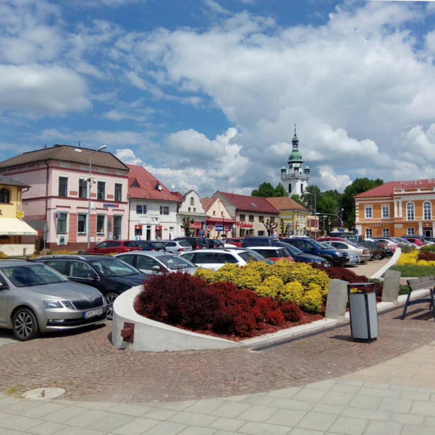Трстена
