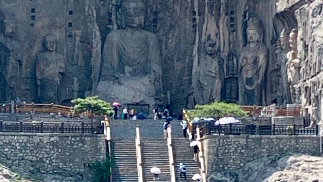 Лонгмэнь